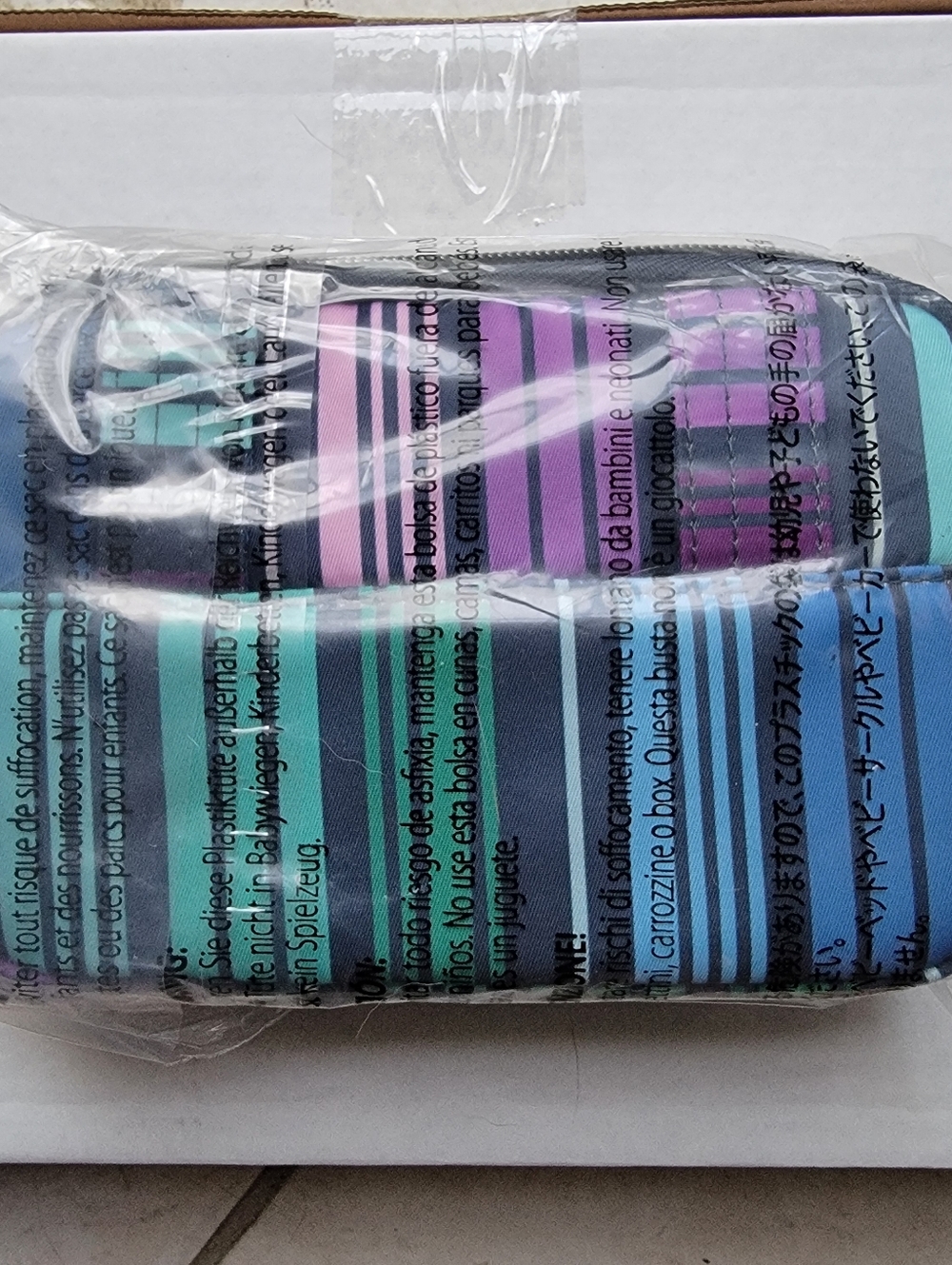 Lug Coupe SE Lovestripe multi bag 7"W x 4.75"H x 1.5"D - Picture 5 of 5